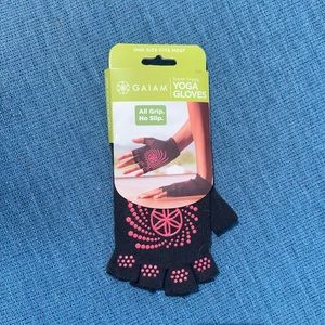 Gaiam Yoga Super Grippy Gloves